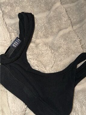 SKIMS Black Scoop Bralette - Seamless Stretch Support